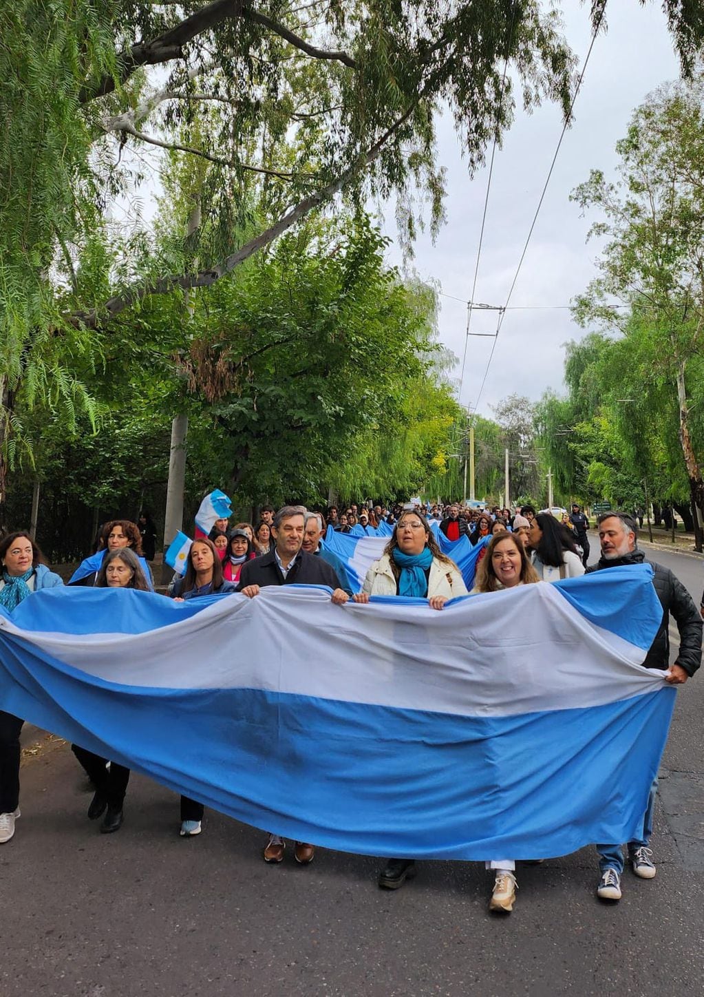 Hace unos días, facultades de la UNCuyo hicieron un “banderazo” en defensa de la educación pública