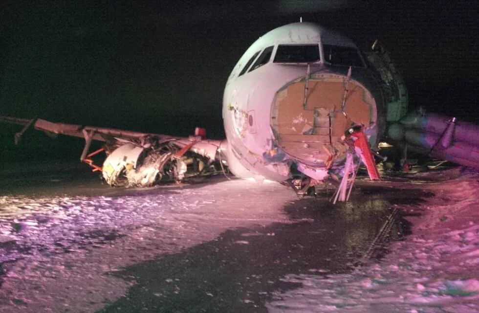Pánico en Canadá: se despistó un Airbus A320 y hay decenas de heridos