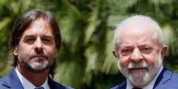 Presidentes Lacalle Pou de Uruguay y Lula de Brasil