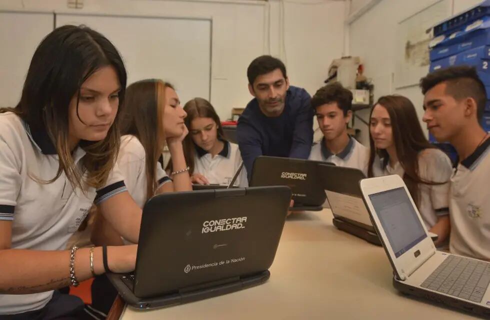 En febrero de 2020 se anunciaba que llegaba el fin a las netbooks y que reforzarían la conectividad en las escuelas. En Mendoza, 94% de los alumnos acceden a conexión a internet en su colegio.