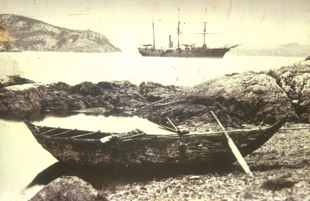 Canoa Fueguina. Misión Científica du Cap Horn 1882-1883