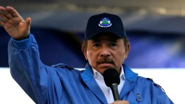 El dictador de Nicaragua arremetió contra Alberto Fernández por el caso del avión iraní-venezolano incautado en Ezeiza
