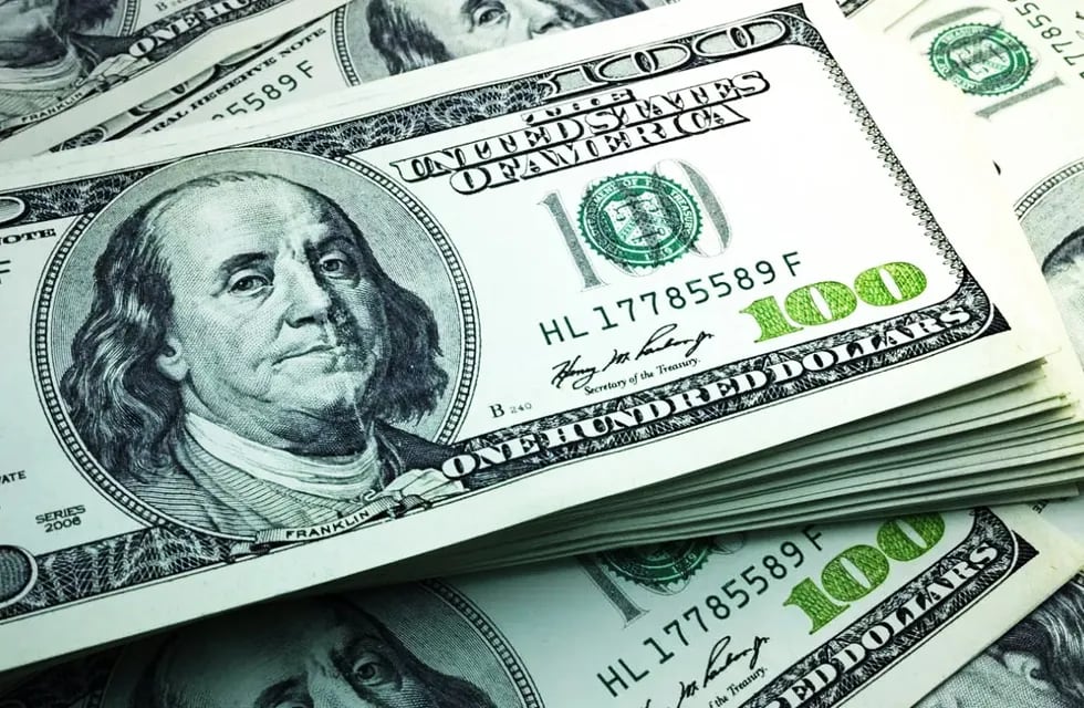 El dólar estadounidense sumió $ 0,74 durante el miercoles y sige mostrando su tendencia en alza que se expresa desde la semana pasada.