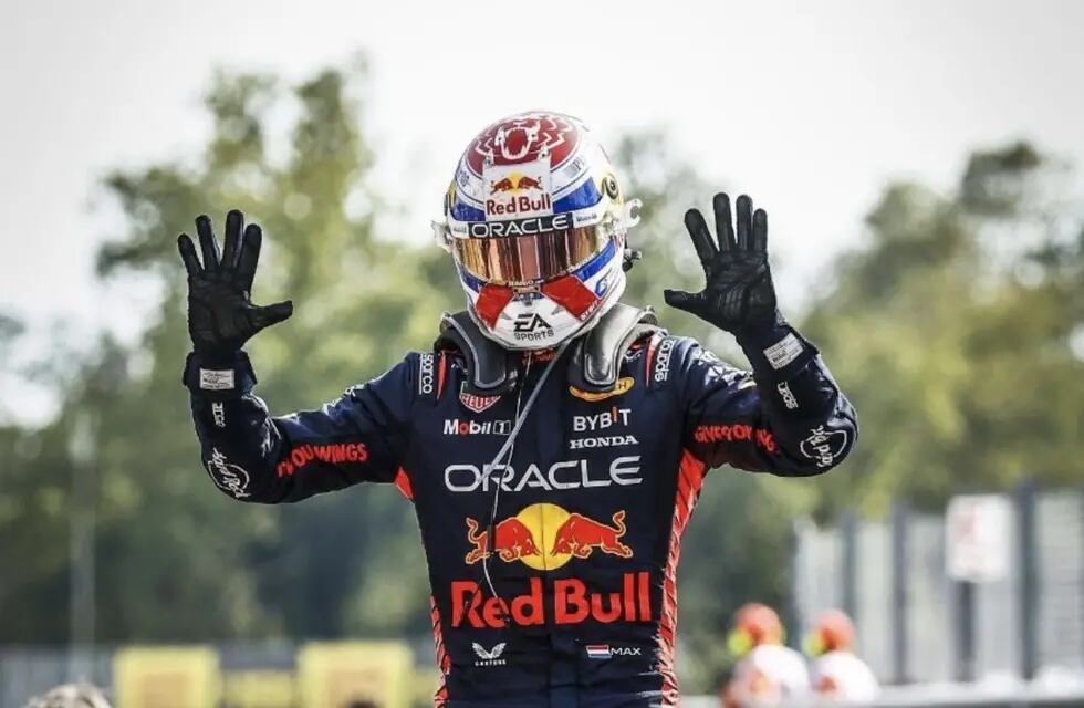 Max Verstappen obtuvo su décima victoria de forma consecutiva en la temporada.