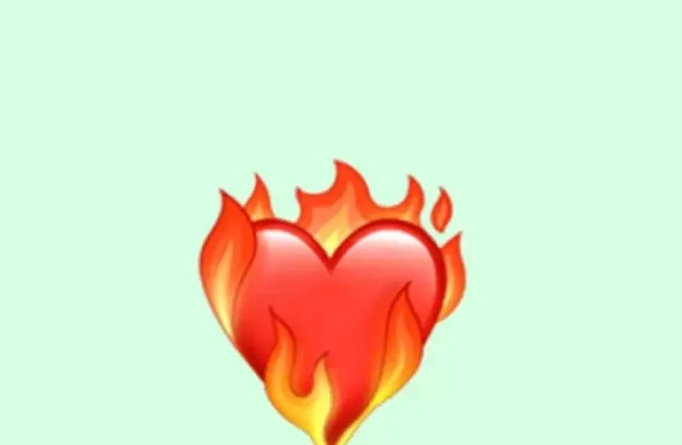Esto significa el emoji del corazón prendido fuego de WhatsApp.