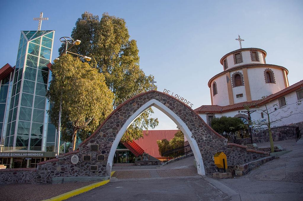 Lugares mendocinos, El Challao, zona de religión y boliches. Foto: Mariana Villa/ Los Andes