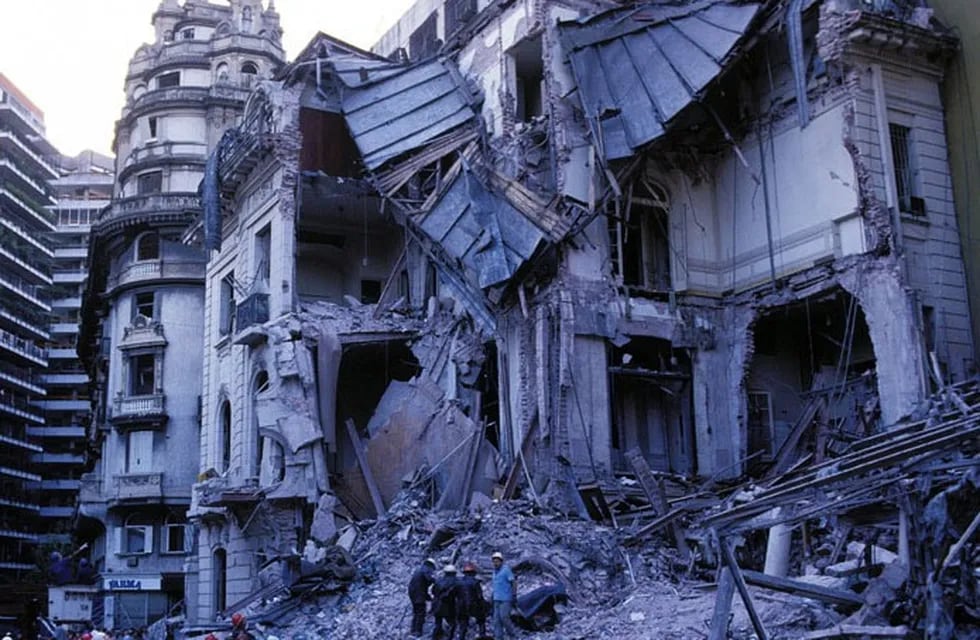 El atentado a la Embajada de Israel se llevó a cabo el 17 de marzo de 1992. Murieron 22 personas y otras 242 resultaron heridas. (Foto archivo)