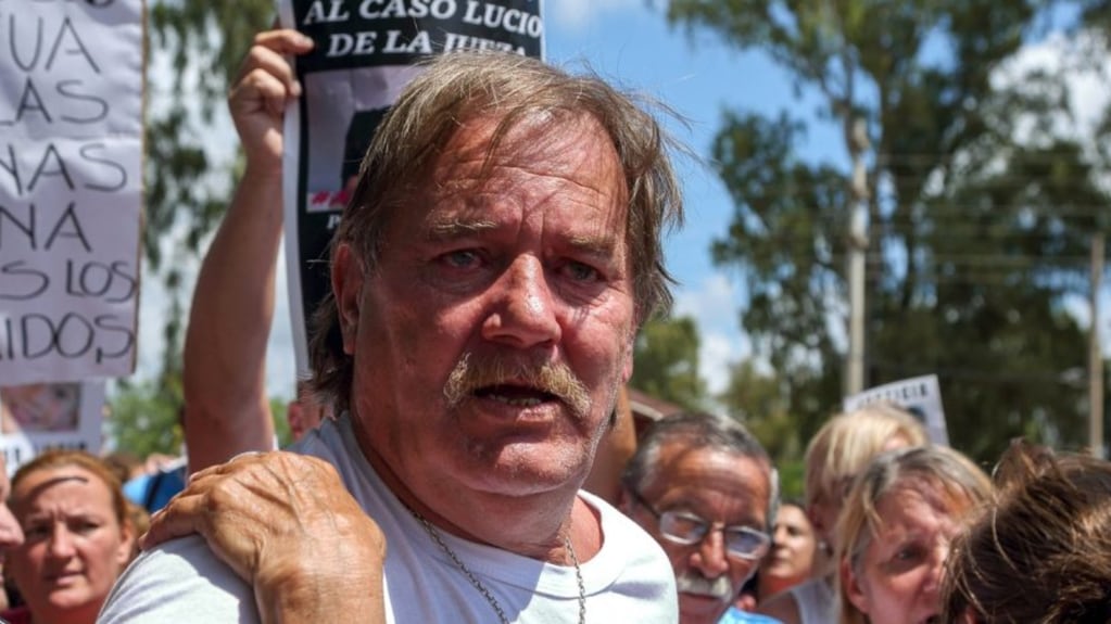Ramón Dupuy durante las marchas en pedido de justicia. Foto: Noticias de Bariloche.