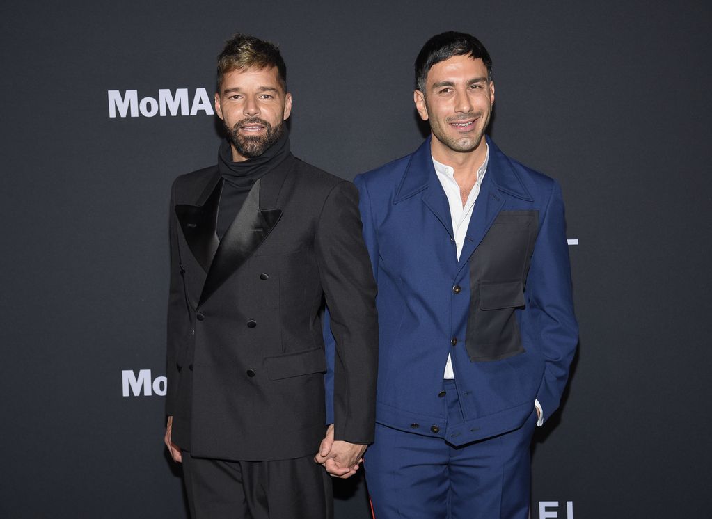 ARCHIVO - Ricky Martin, y su exesposo Jwan Yosef en la gala MoMA Film Benefit. (Foto Evan Agostini/Invision/AP, archivo)