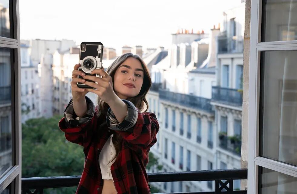 "Emily in Paris" fue estrenada el 2 de octubre en Netflix.