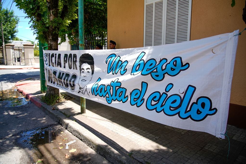El apoyo a los padres de Fernando en las calles. Foto: Clarín
