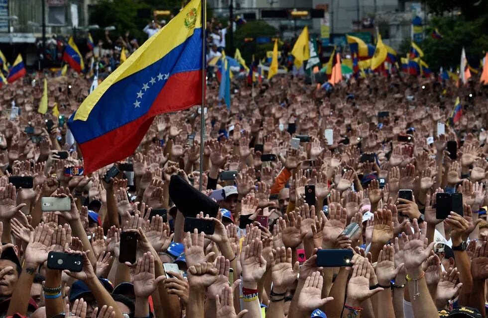 Acusan a diputados venezolanos por el ataque a una unidad militar 
