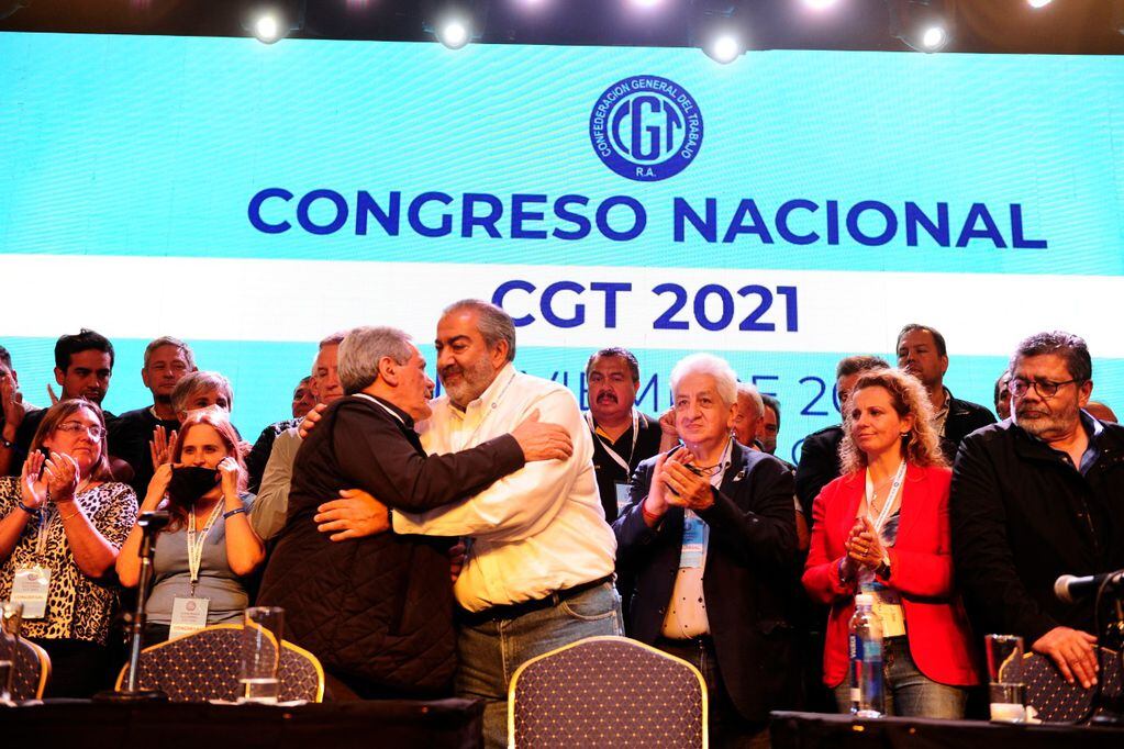 La CGT eligió nuevas autoridades y formó un nuevo triunvirato de autoridades con la reelección de Héctor Daer y Carlos Acuña a la que se suma Pablo Moyano. Foto: Clarín.