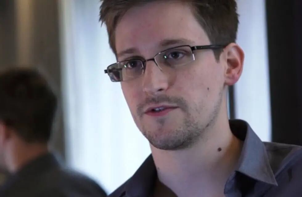 Según Edward Snowden, el Reino Unido espió a la Argentina por Malvinas