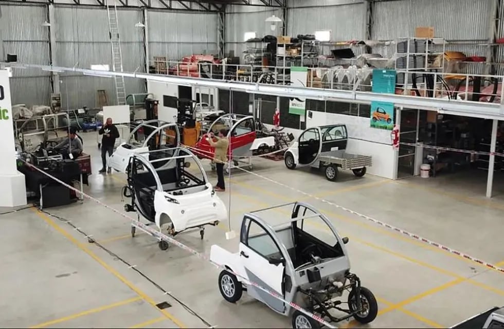 La empres argentina Sero Electric producirá sus autos en Brasil porque ya no le conviene hacerlos en el país.