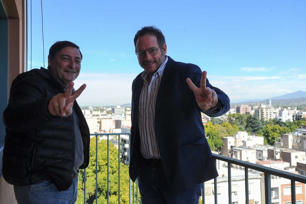 Parisi y Lucas ILardo formarían la fórmula a gobernador y vice del PJ.