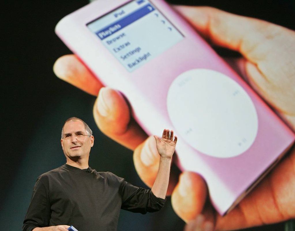 Aunque murió hace 3 años, Steve Jobs “declarará” en una demanda contra los iPod