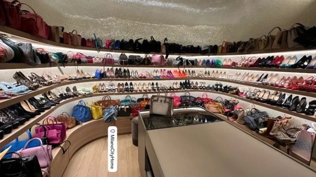 Así es la colección de careteras y zapatos de la empresaria..