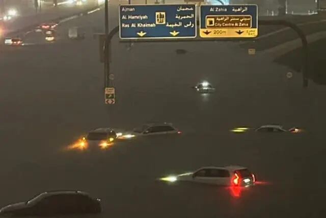 Las imágenes de las lluvias torrenciales que azotan Emiratos Árabes Unidos y provocan caos en Dubai