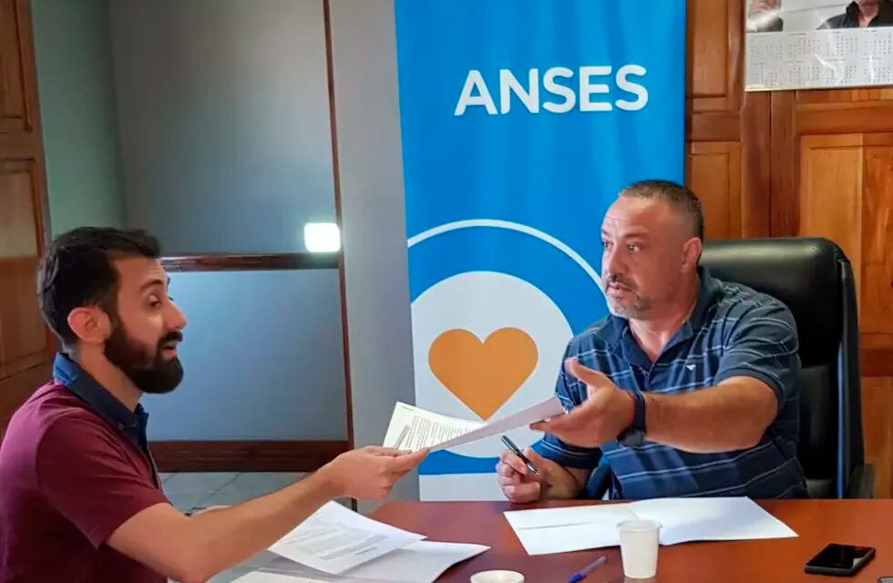 Ricardo Letard de Camioneros y Carlos Gallo, titular de ANSES. Ambos han estado en contacto por la CGT local.