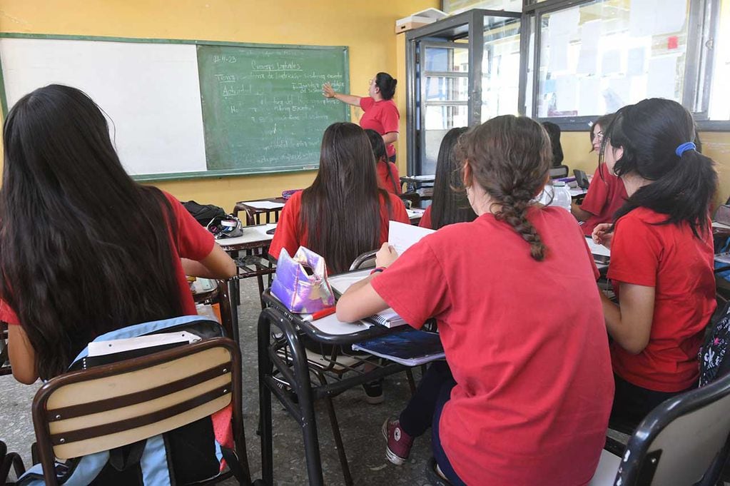 La Ley Ómnibus incluye la evaluación docente cada 5 años.

Foto: José Gutierrez / Los Andes