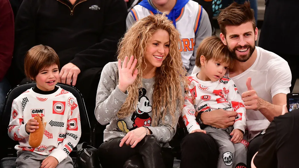 En este idioma se comunica Shakira con sus hijos Milan y Sasha. (Web)