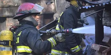 Incendio, bomberos de Mendoza