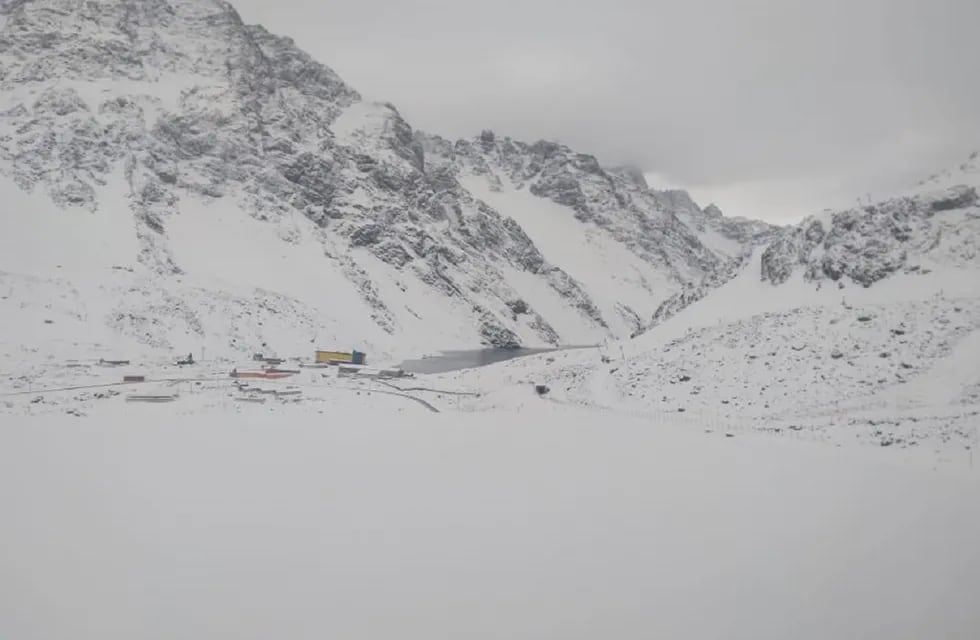 Ante el pronóstico de lluvias y nevadas en Alta Montaña, la coordinación del Paso informó el cierre del túnel. Gentileza