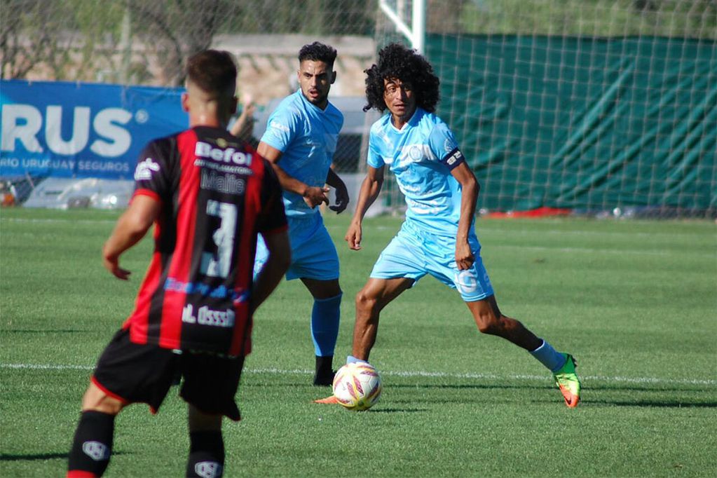 Nicolás "Bocha" Arce, la manija de Gutiérrez, jugó un partido discreto y fue reemplazado en el segundo tiempo. Foto: Gentileza Emmanuel Rodríguez. 