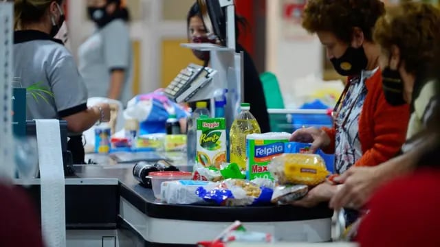 Inflación. Los precios de los alimentos fueron los que más aumentaron en 2020. (José Hernández/La Voz/Archivo)