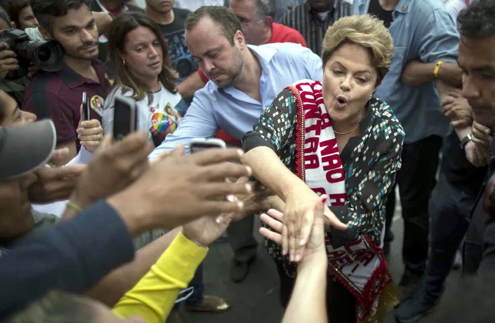 Brasil: Dilma amplía ventaja sobre Neves
