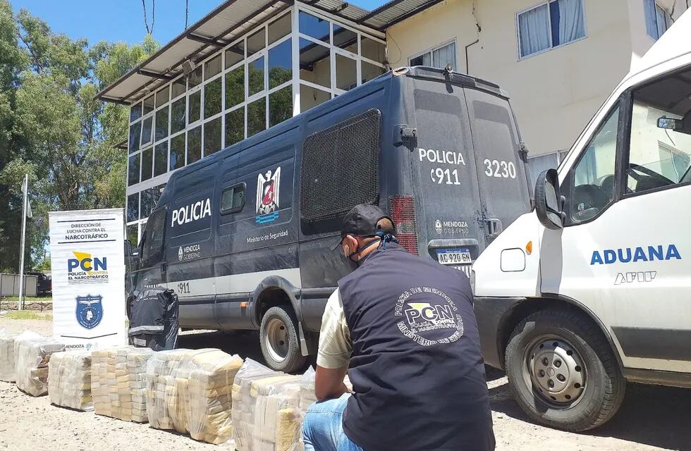 Desbarataron a una organización criminal que traía droga desde el norte del país a Mendoza: siete detenidos / Prensa Ministerio de Seguridad