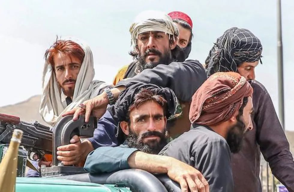 Los talibanes retornaron al poder en Afganistán luego de que las tropas internacionales encabezadas por Estados Unidos huyeron del país en 2021.
