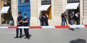 Millonario asalto en París: se llevaron más de diez millones de euros en joyas