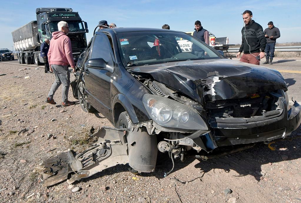 En el primer trimestre de 2024 murió una persona cada 37 horas en accidentes viales. Foto: Orlando Pelichotti / Los Andes.


