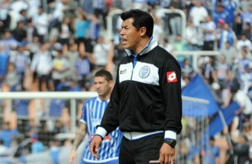 A pesar de los rumores y el deseo de Mansur, Almirón no será entrenador de Godoy Cruz 
