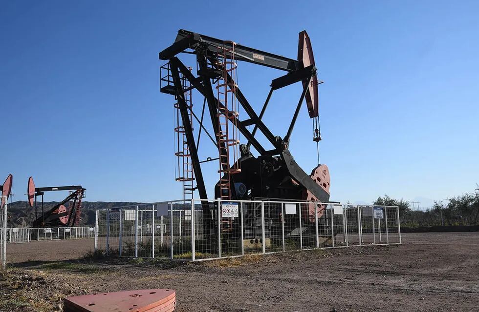 Hay áreas petroleras que concentran las inversiones en marcha y que explican la desaceleración de la caída en la producción de hidrocarburos. Foto: José Gutiérrez / Los Andes