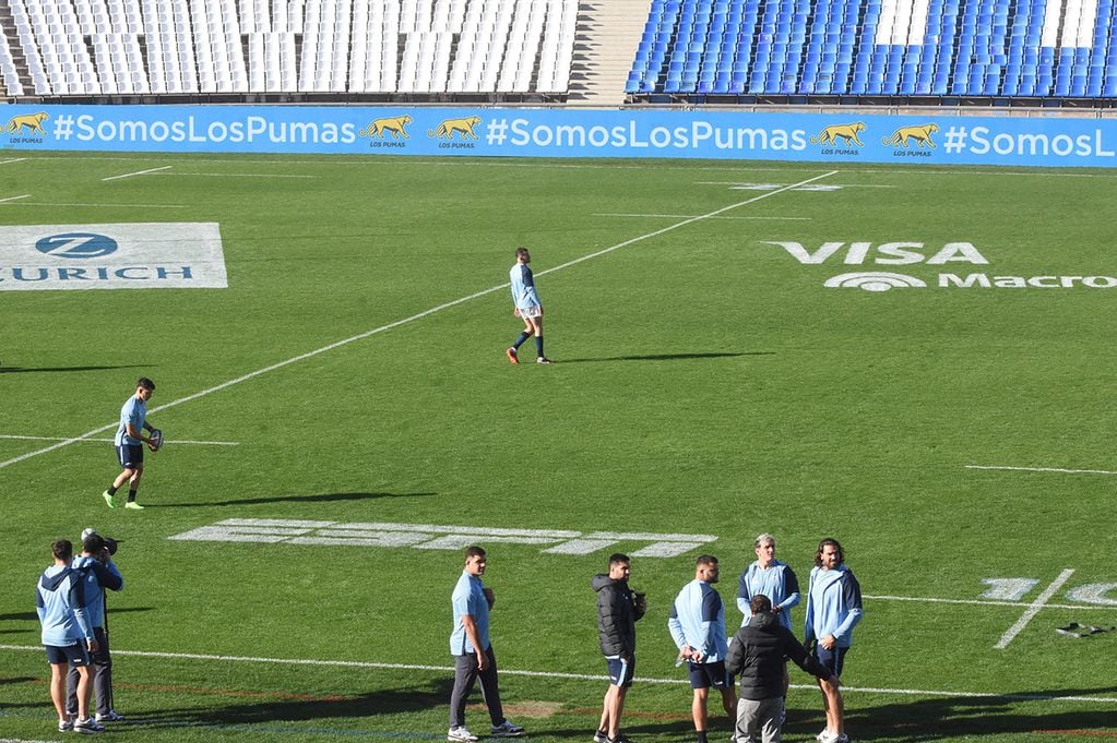 Los Pumas entrenaron en el estadio Malvinas Argentinas en el Captain's Run, en el día previo al partido por el Rugby Championship ante los All Blacks. Foto: Marcelo Rolland / Los Andes
