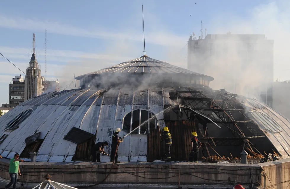 El incendio de la cúpula el Espacio Contemporáneo de Arte (ECA), es una de las causas que tramita la Justica contra funcionarios y ex funcionarios.