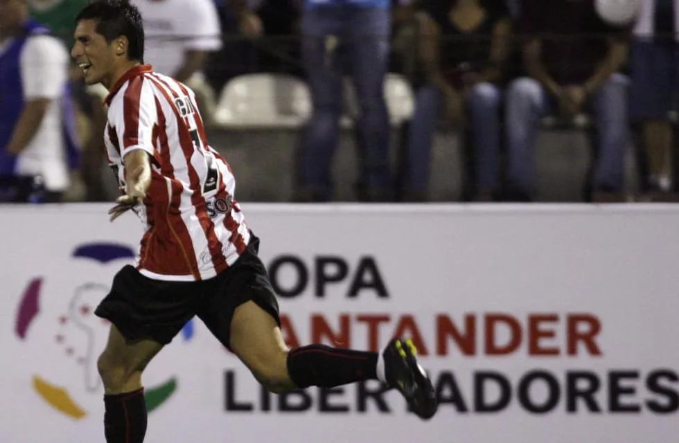 José Sosa vuelve a Estudiantes para jugar la Copa Libertadores. (Foto: AP)