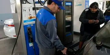 Quinto aumento en precios de combustibles de YPF