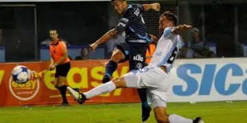 El conjunto de Pablo De Muner jugó bien e igualó ante el líder del torneo, Atlético Rafaela. El gol azul lo marcó Lucero. 