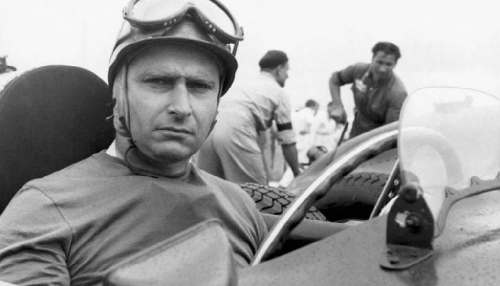 Juan Manuel Fangio, uno de los mejores de la historia en la F1. 