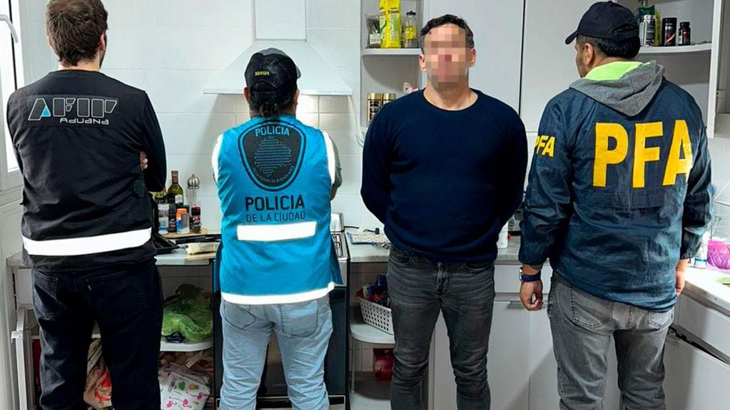 Agustín Estrada Palomeque fue detenido en su casa ubicada en el barrio de Retiro. Foto: Prensa PFA