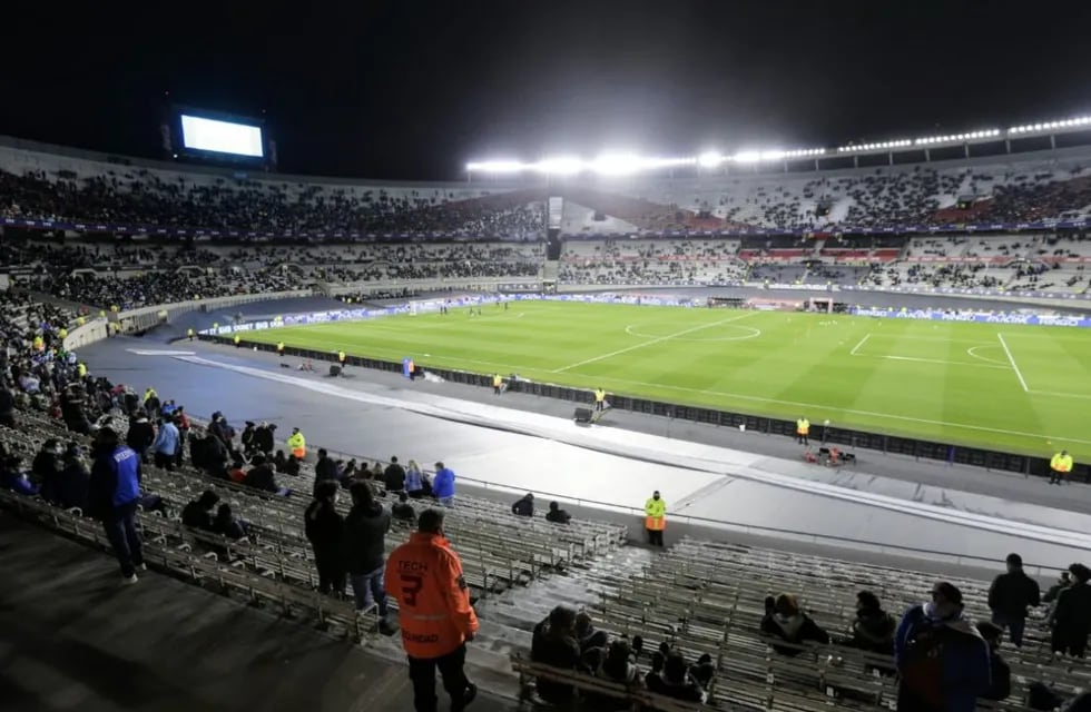 El próximo domingo, el estadio Monumental, abrirá sus puertas a las 14, tres horas antes del puntapié inicial.