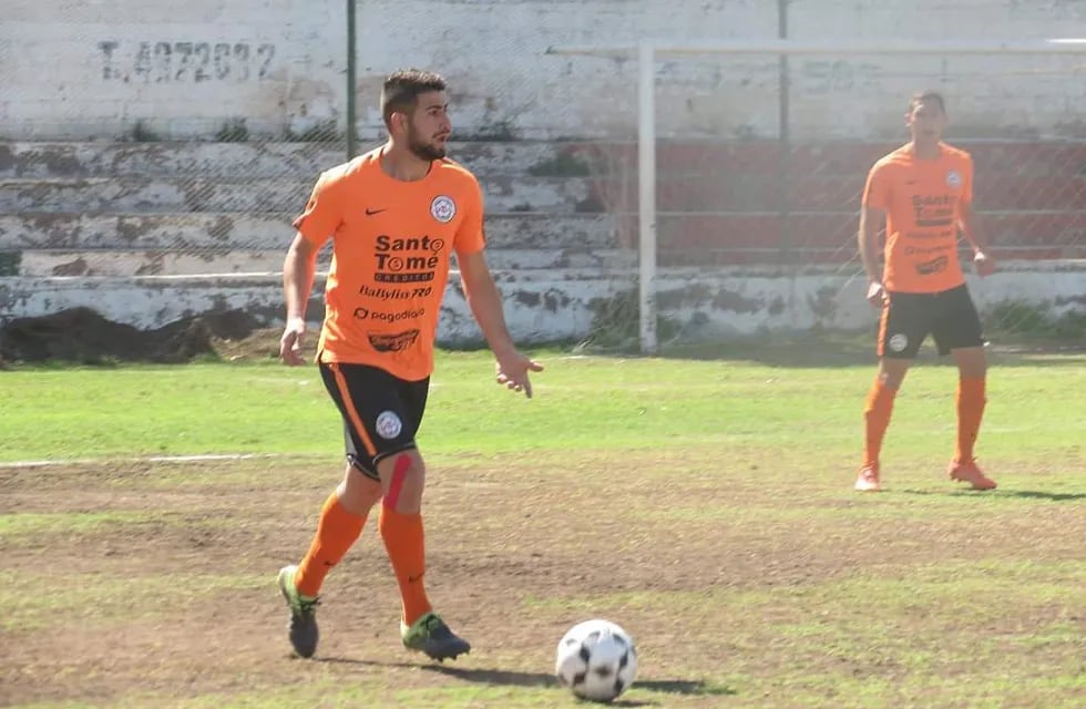 Luciano Rodríguez llega para cubrir el lateral derecho de la defensa.