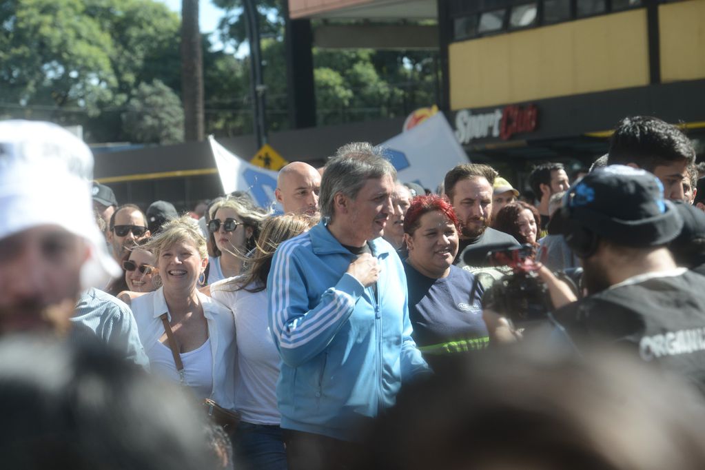 Militantes y referentes de La Cámpora inician marchan desde la exEsma a Plaza de Mayo. Foto: gentileza Clarín