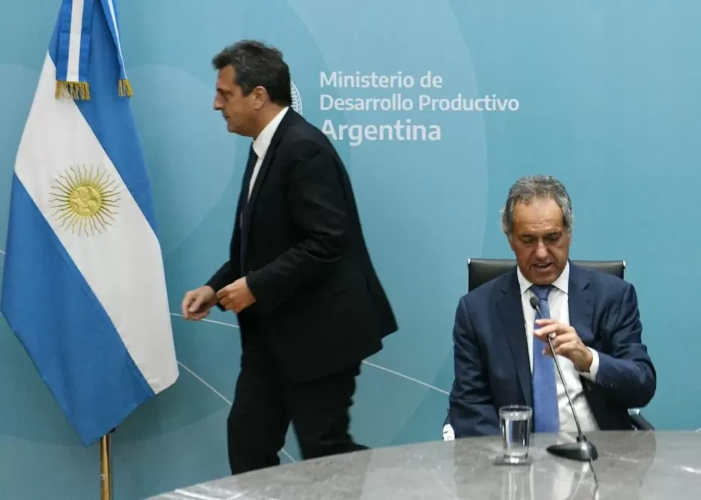 La intención de Máximo Kirchner y Massa era fijar un piso del 40% y que la lista perdedora se integre a la nómina de diputados nacionales por la provincia de Buenos Aires recién en el décimo puesto.