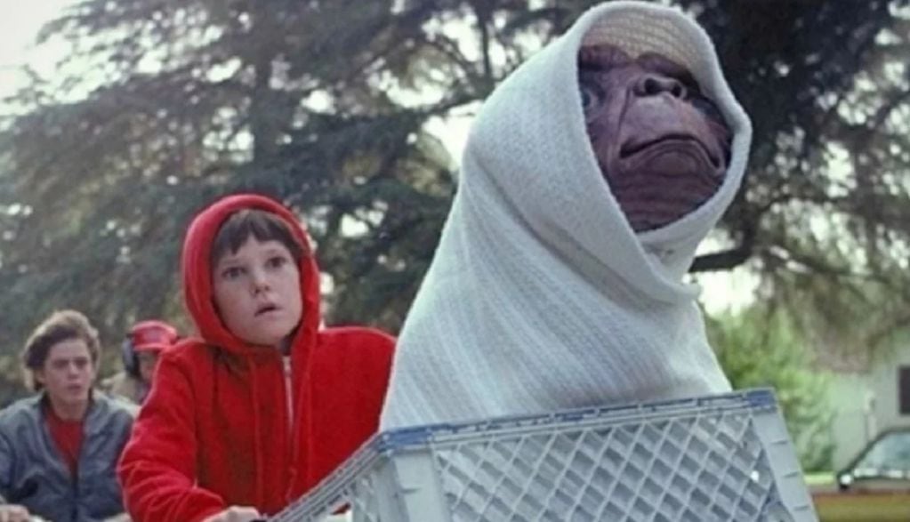 E.T. y Elliot se reunieron 37 años después ¡en la Tierra!