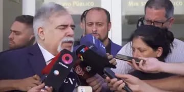 Miguel Ángel Pierri a la salida de la Fiscalía Descentralizada de Mar de Ajó